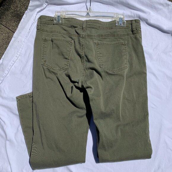 Kut from the Kloth olive moto pants - Picture 2 of 10